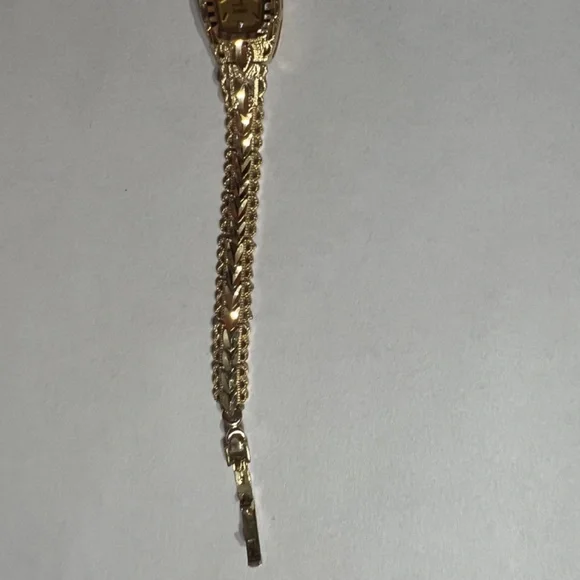 Geneve Classic Quartz 10K Gold ladies Watch - Picture 6 of 12